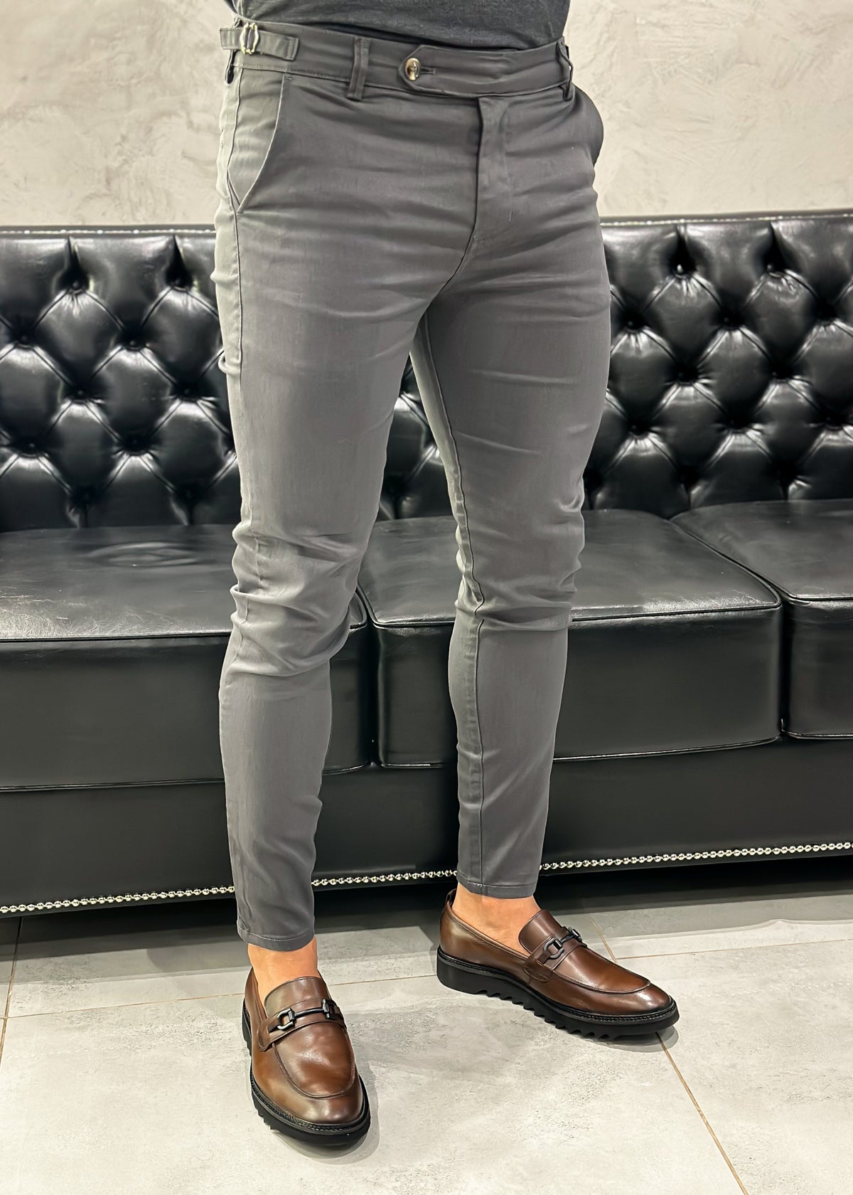 Calça Alfaiataria c/ Ajuste Cinza Sarja