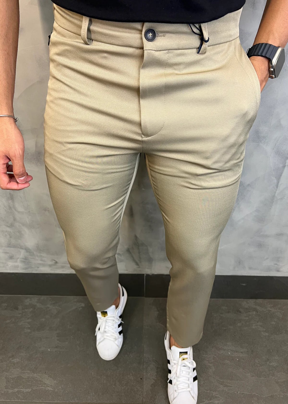 Calça Alfaiataria Skinny Khaki Bolso Ziper