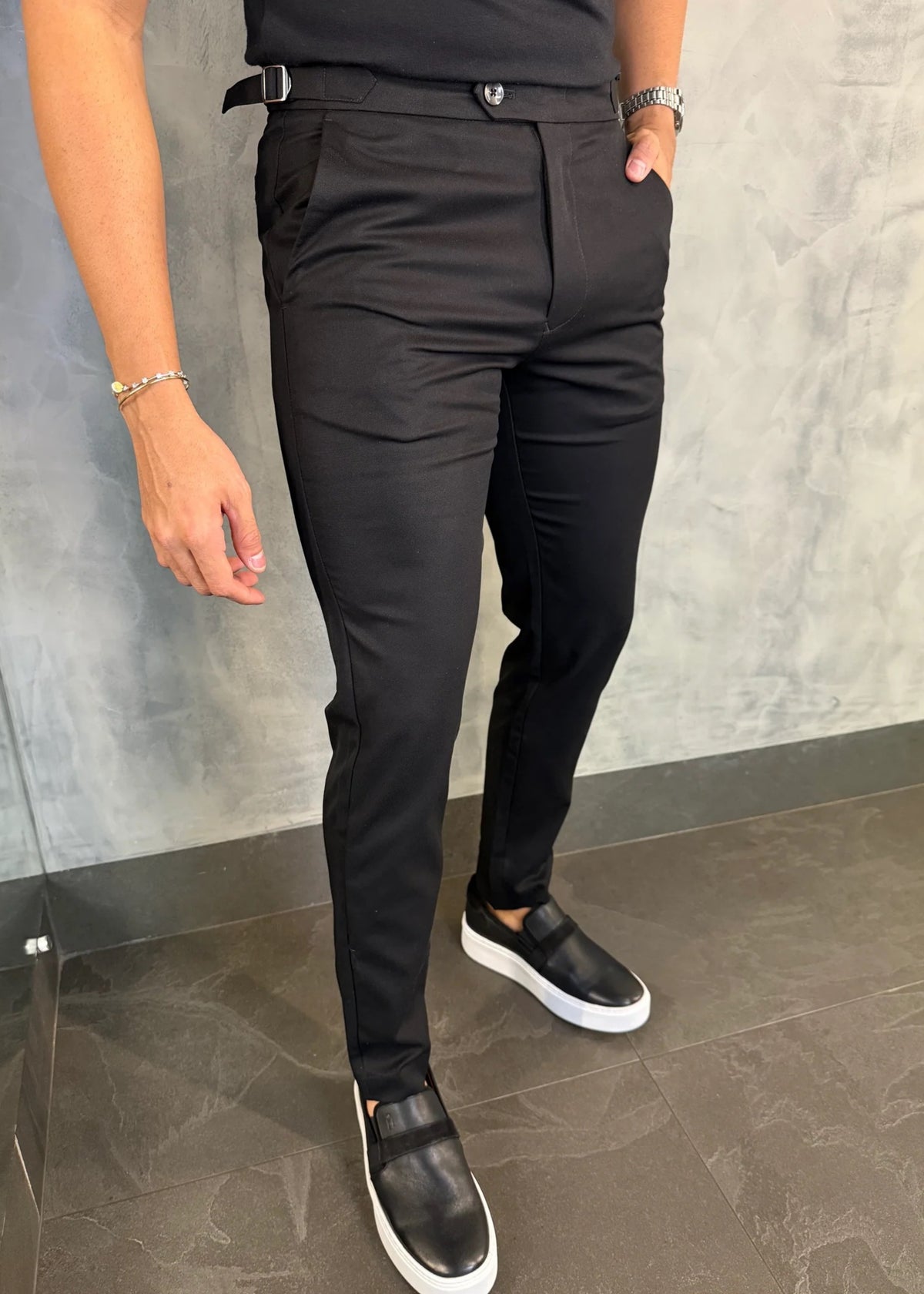 Calça Alfaiataria Skinny Ajuste Fivela