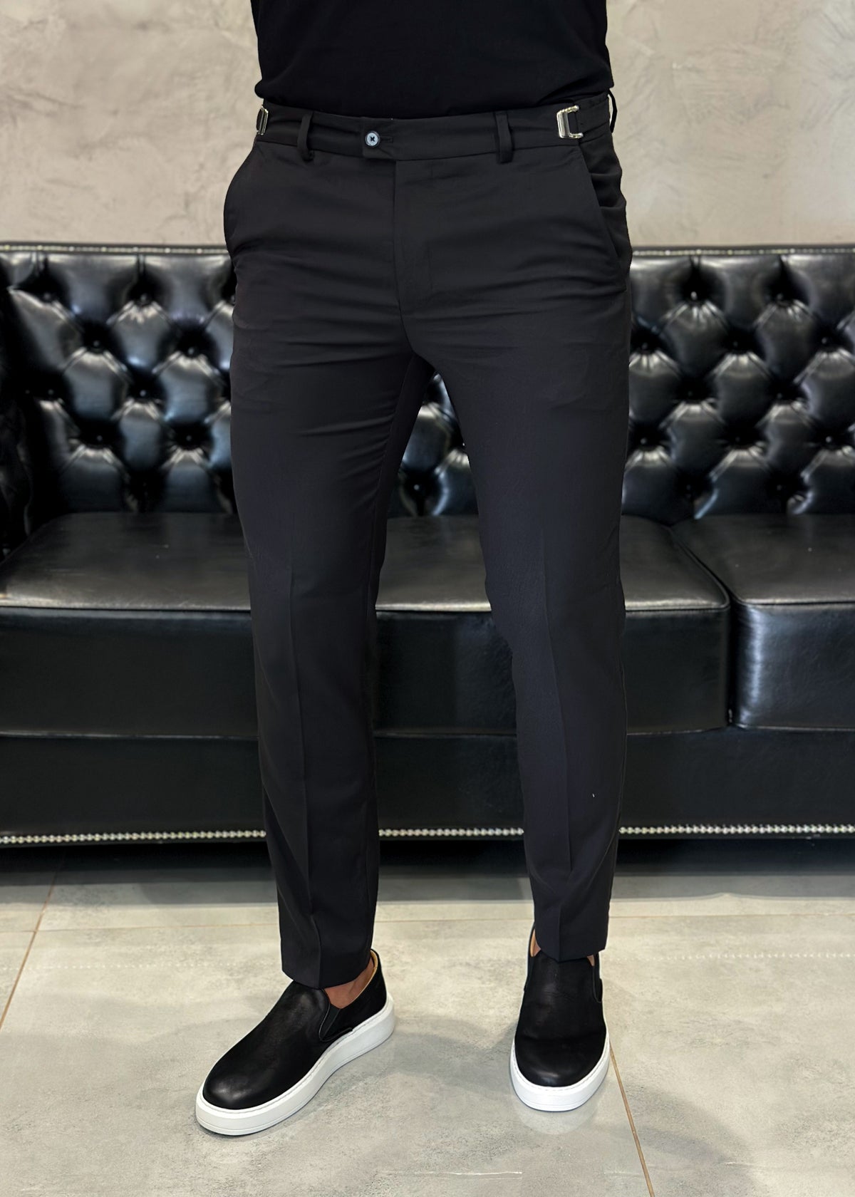 Calça Alfaiataria DL67 com Ajuste Lateral Preta