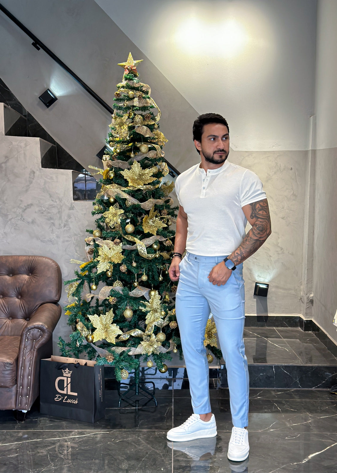 T-Shirt Básica Henley Off