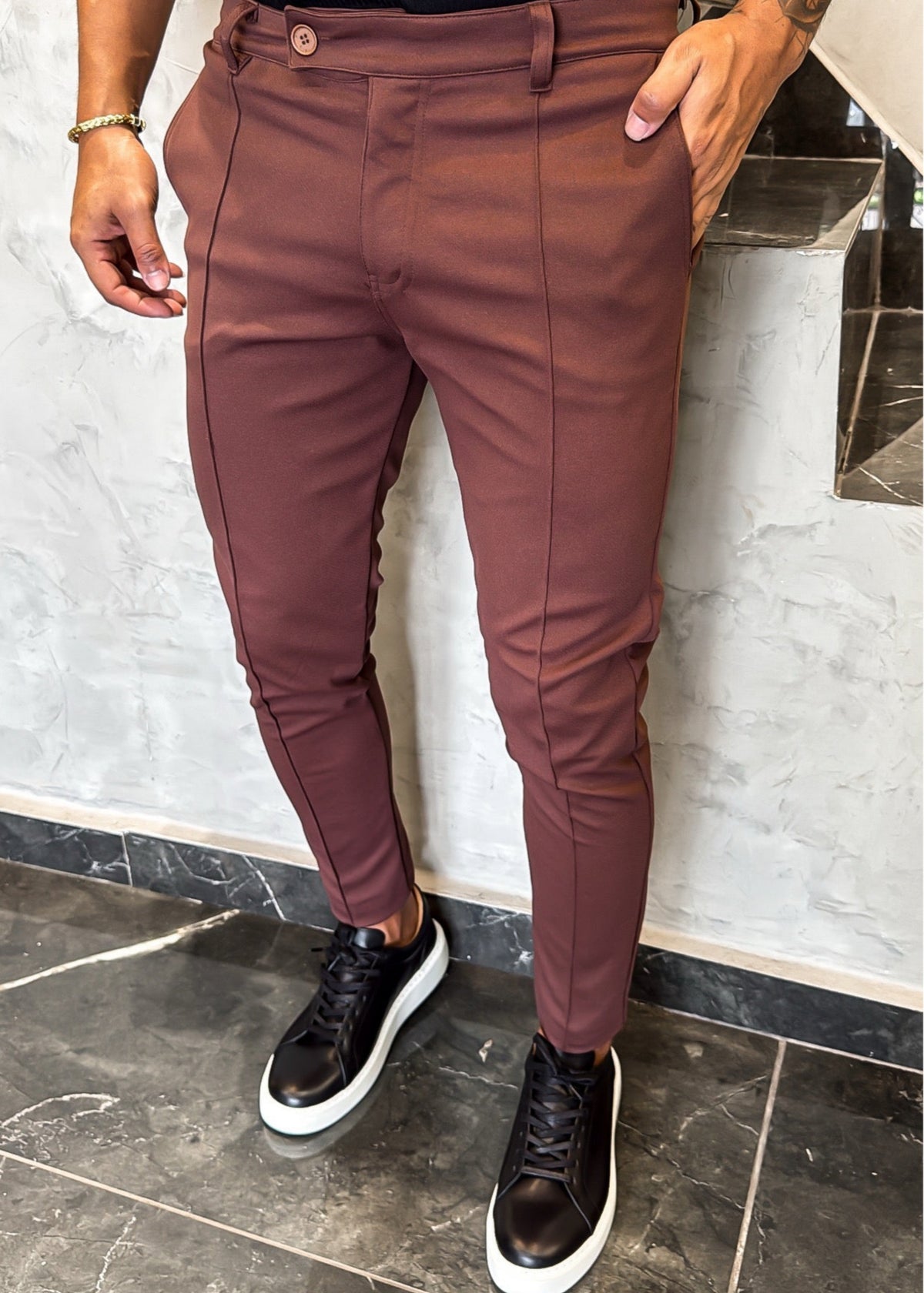 Calça Alfaiataria Malha Encorpada Marrom/Bordo