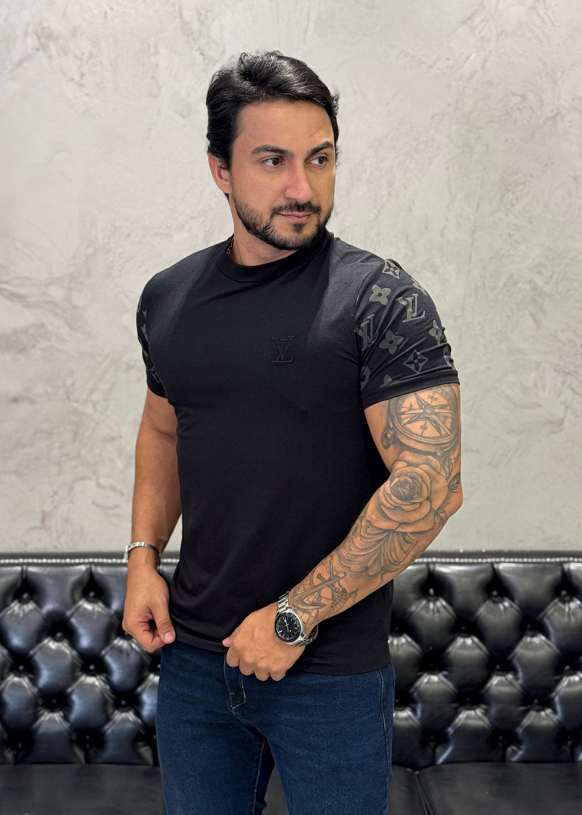 T-Shirt LV detail Preto