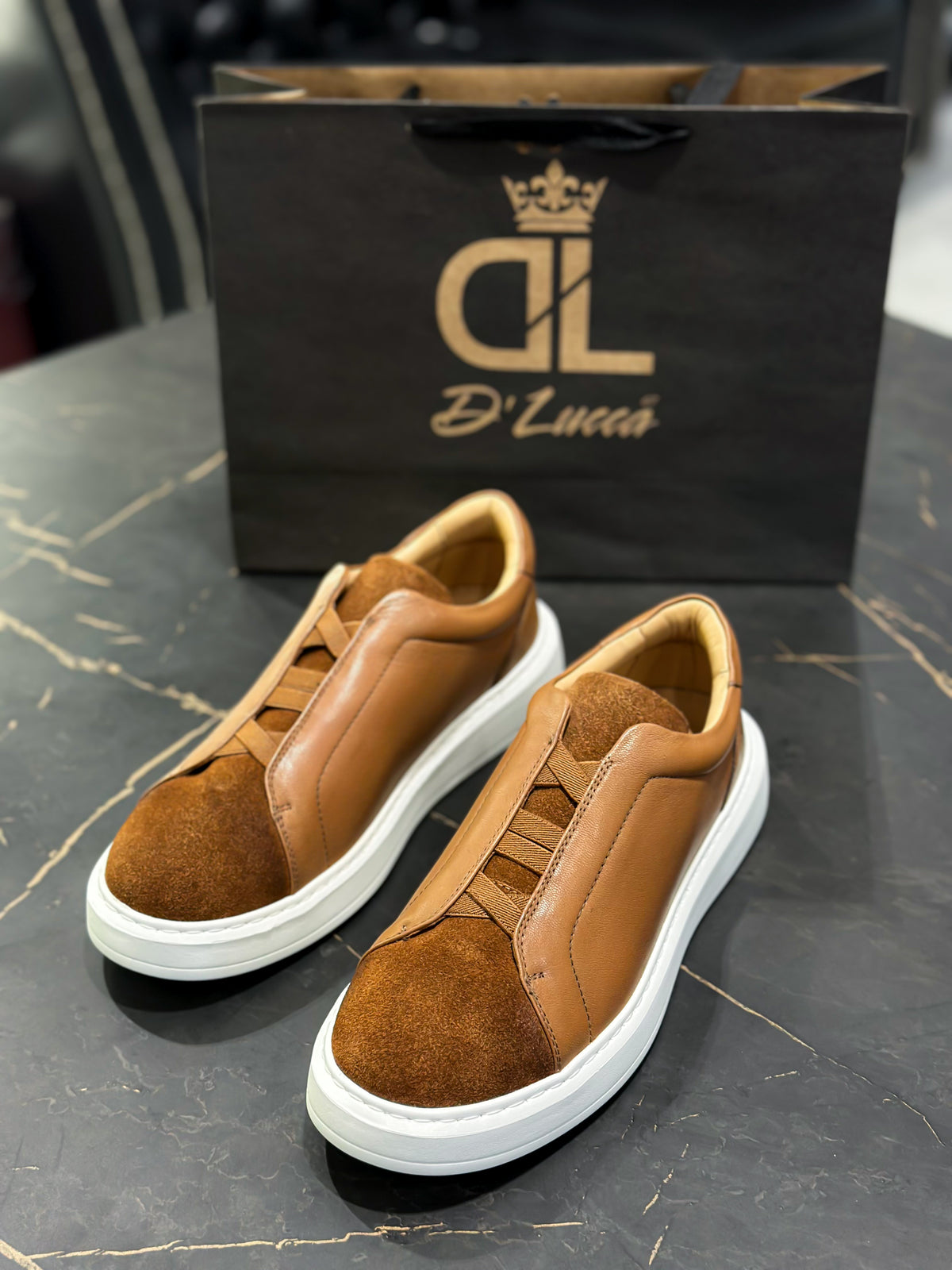 Sneaker DL67 Elástico Havana