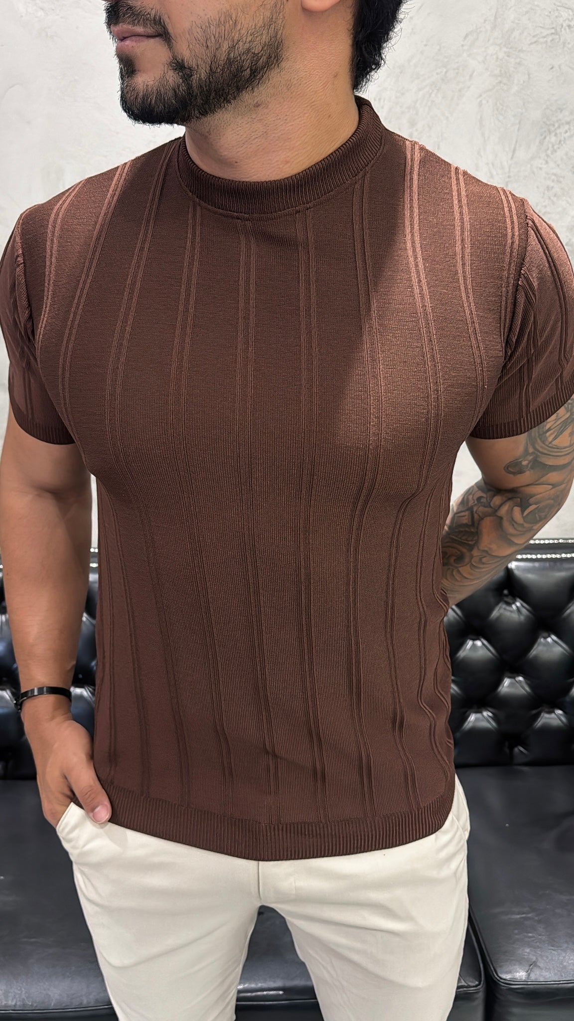 T-Shirt Basica Tricot Marrom