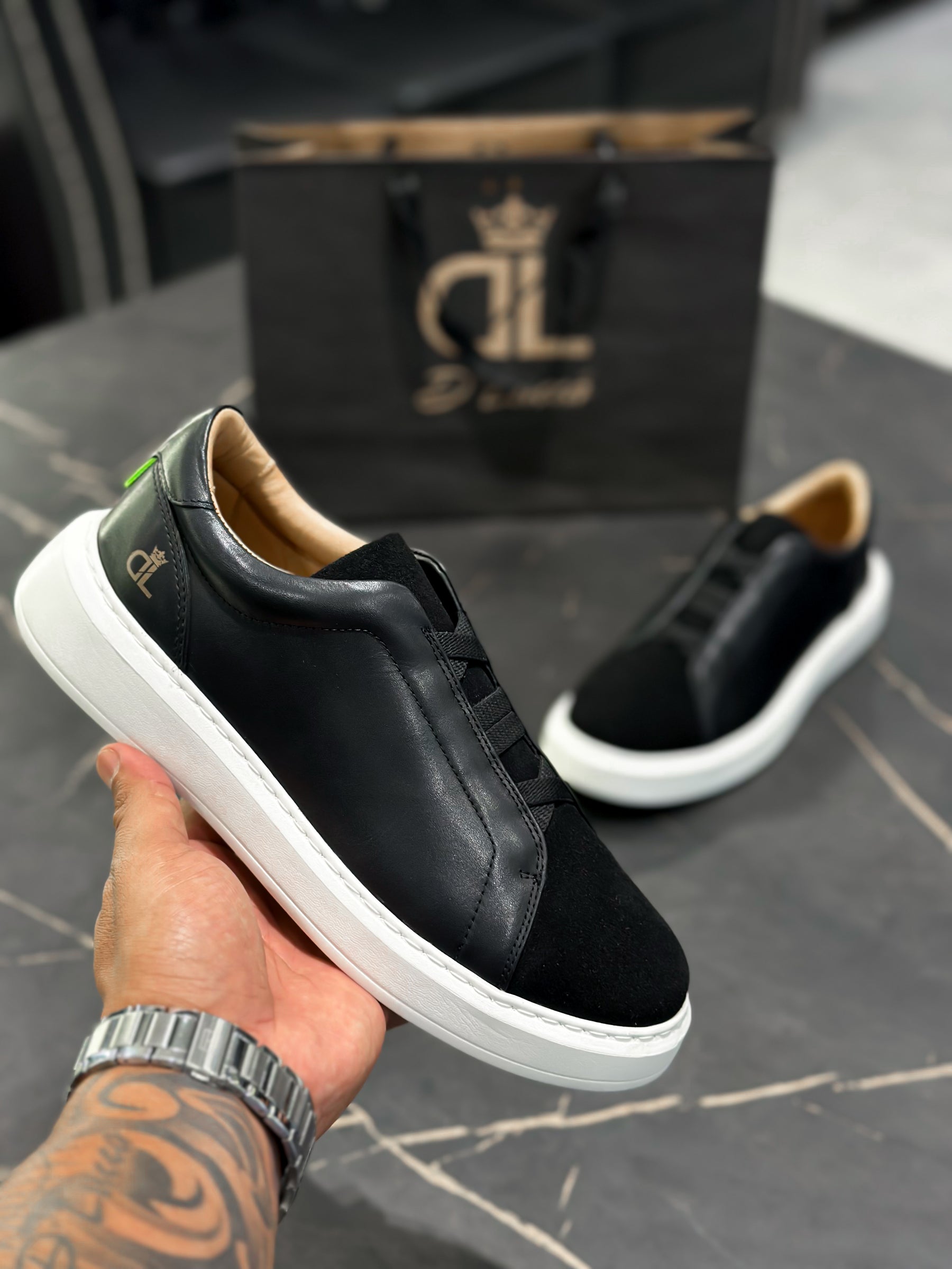 Sneaker DL67 Elástico Preto