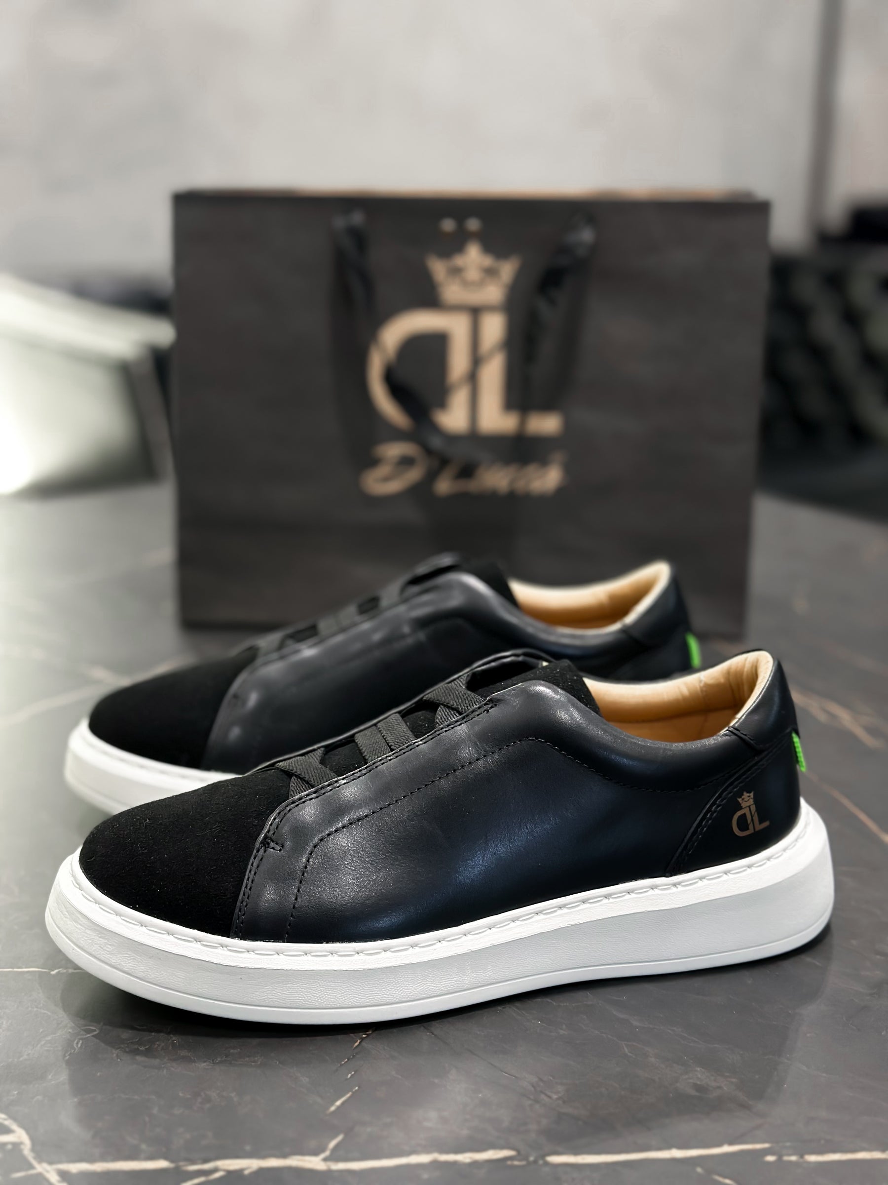 Sneaker DL67 Elástico Preto