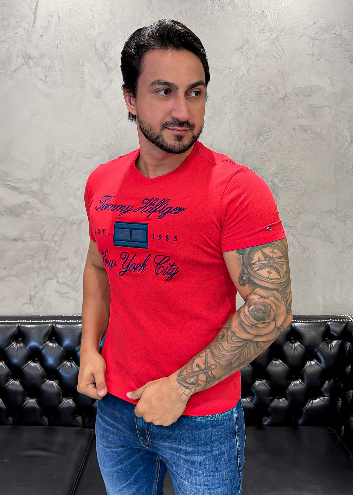 Camiseta T.H.