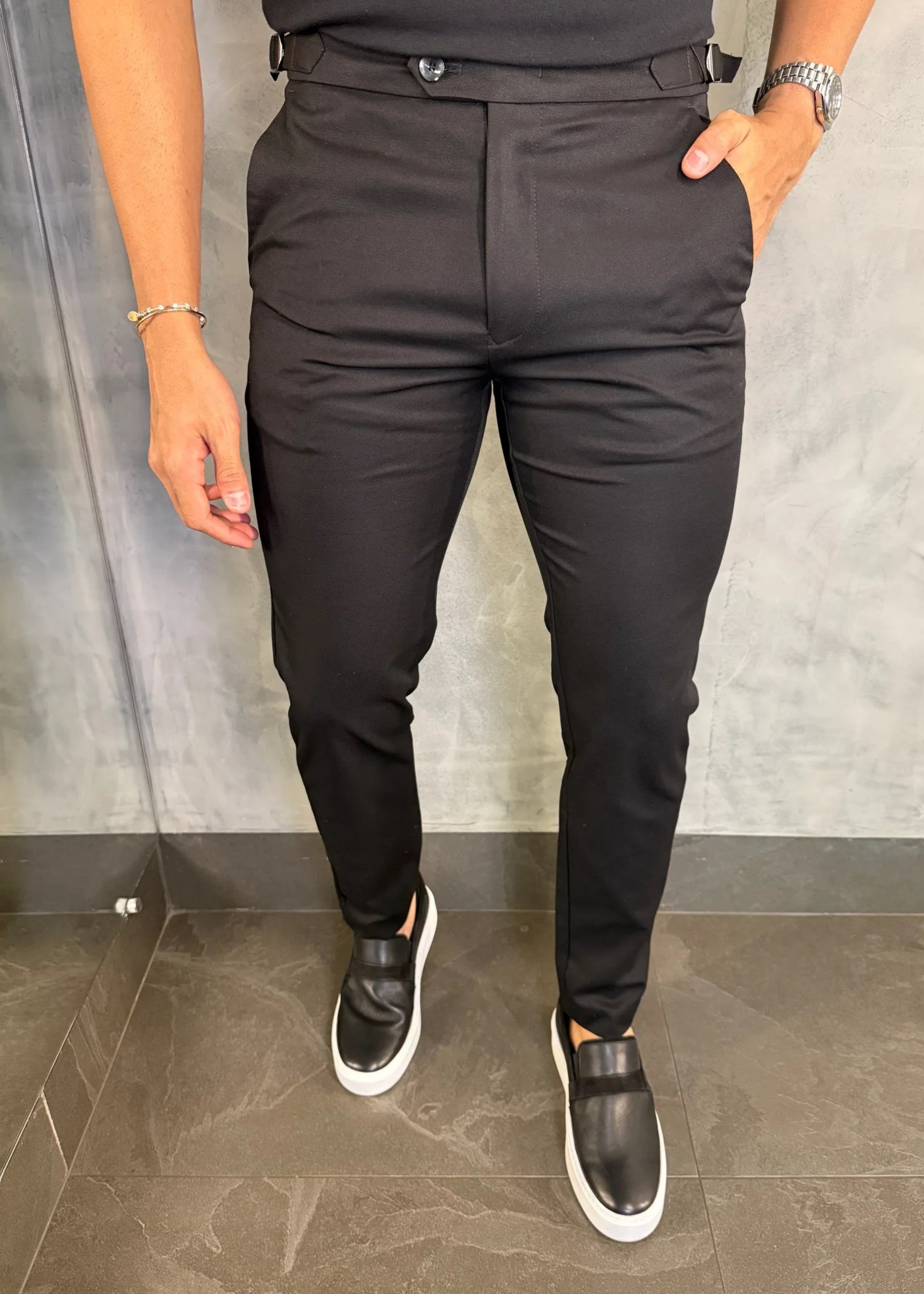 Calça Alfaiataria Skinny Ajuste Fivela