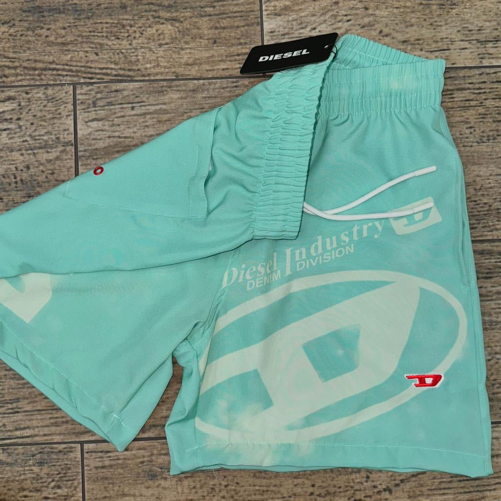 Short Diesel Estampado Verde Piscina