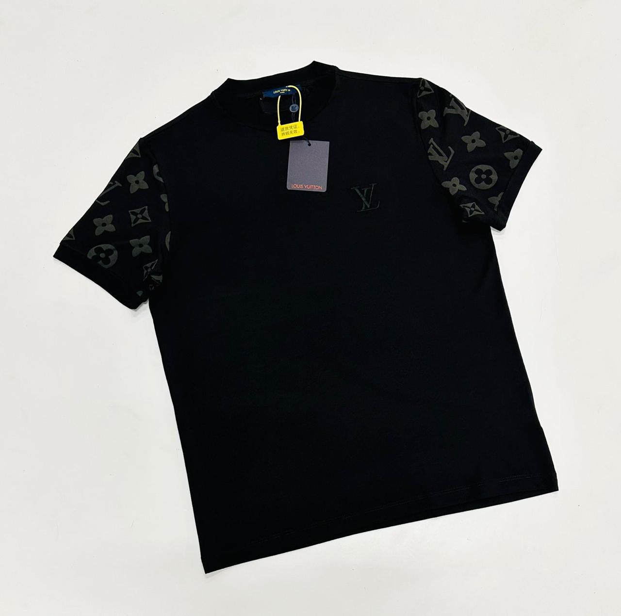 T-Shirt LV detail Preto