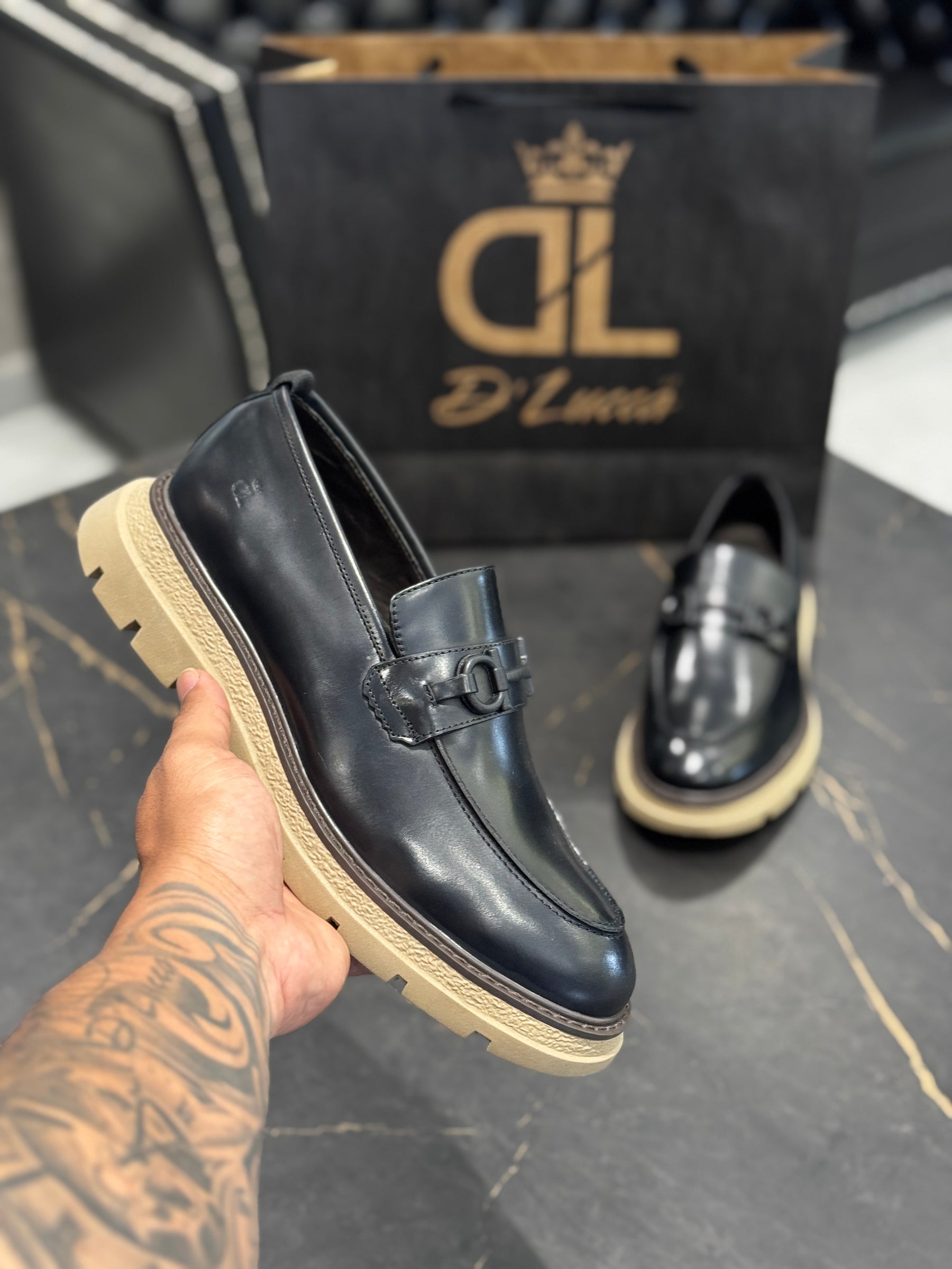 Loafer Tractor DL67 Preto c/ Natural