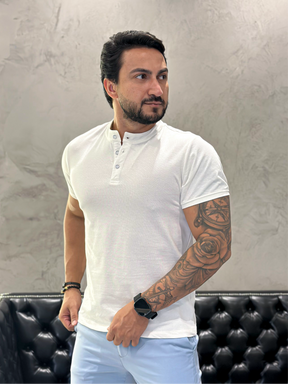 T-Shirt Básica Henley Off