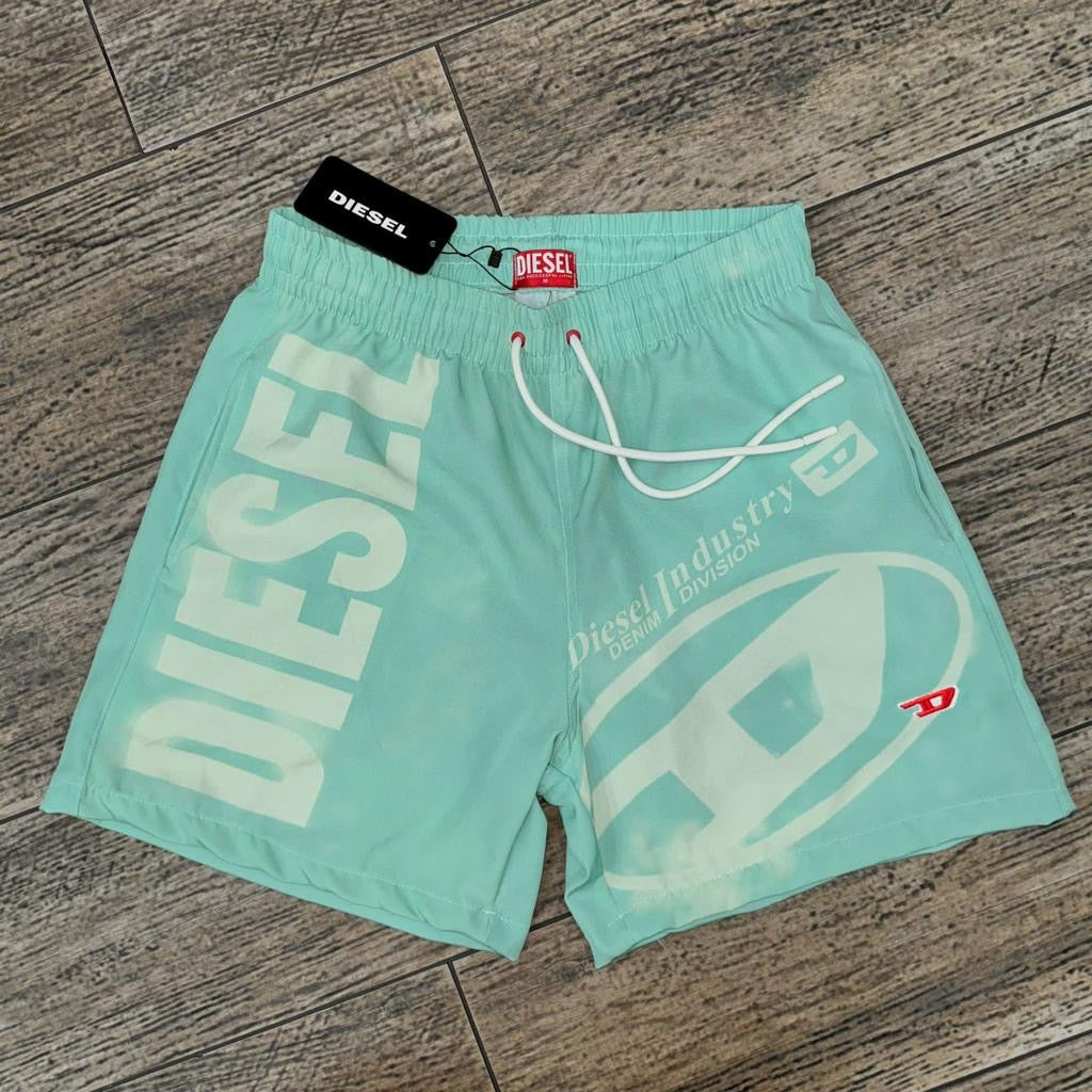 Short Diesel Estampado Verde Piscina