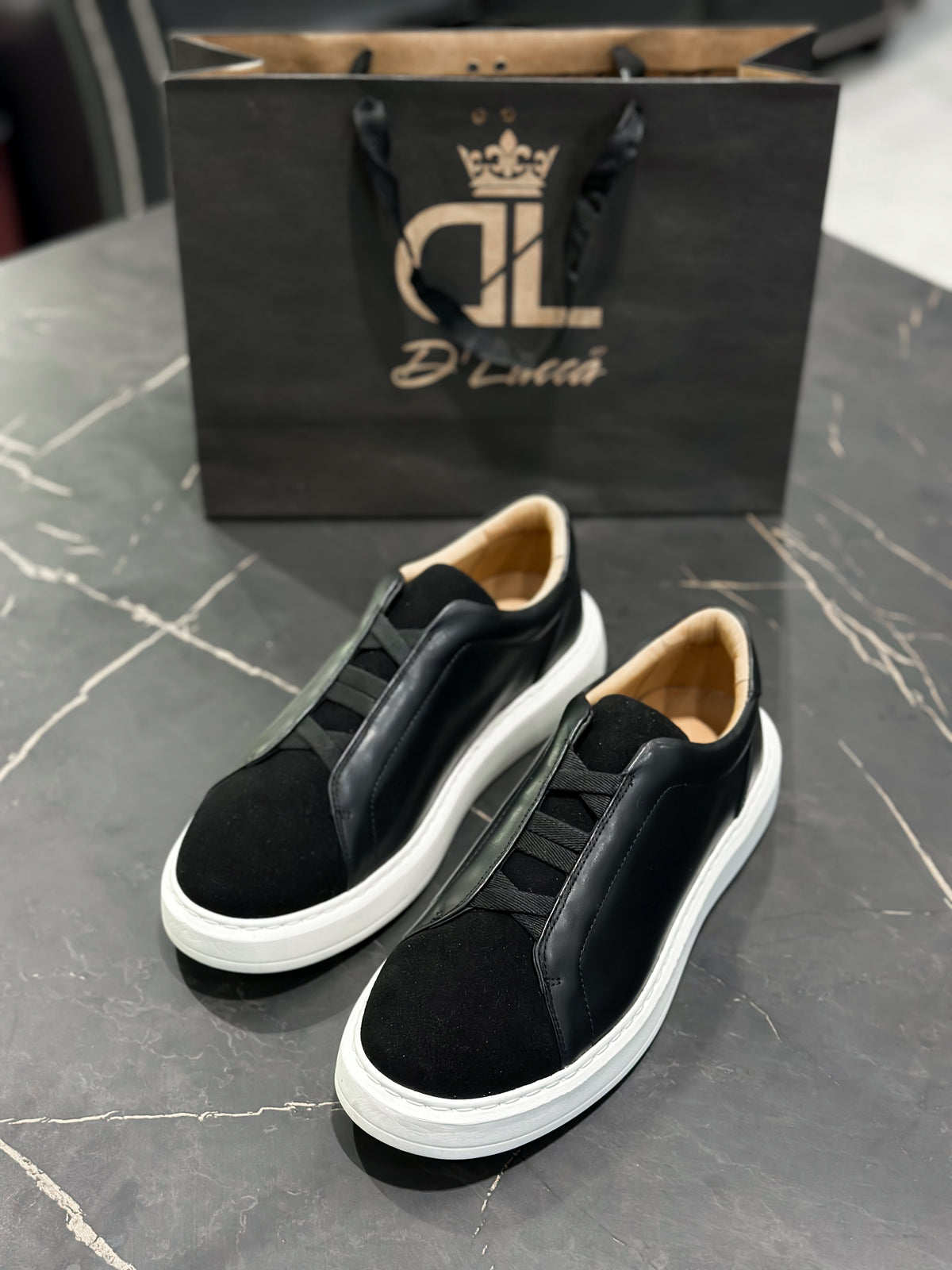 Sneaker DL67 Elástico Preto