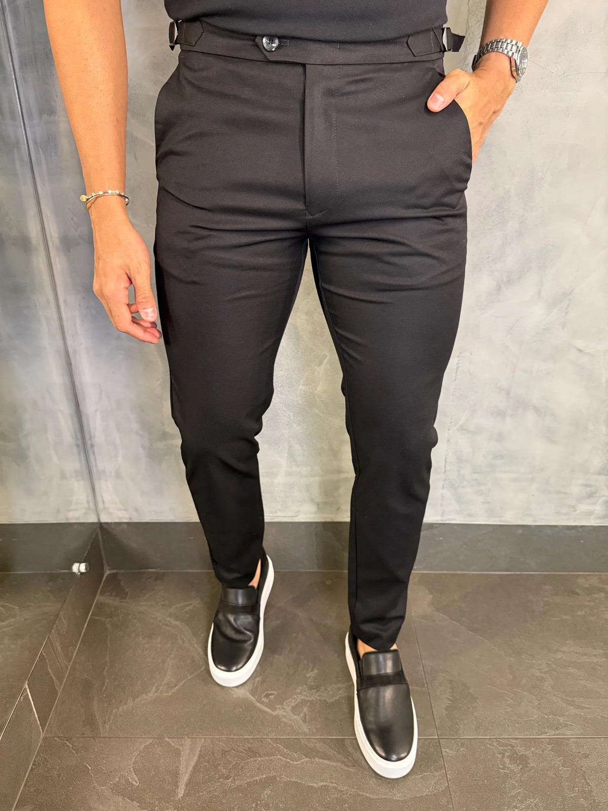 Calça Alfaiataria Skinny Ajuste Fivela