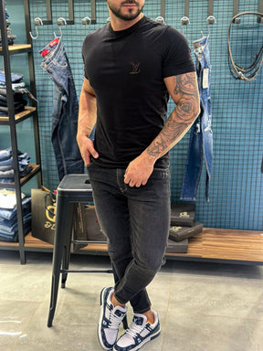 Camiseta LV PRETA BÁSICA